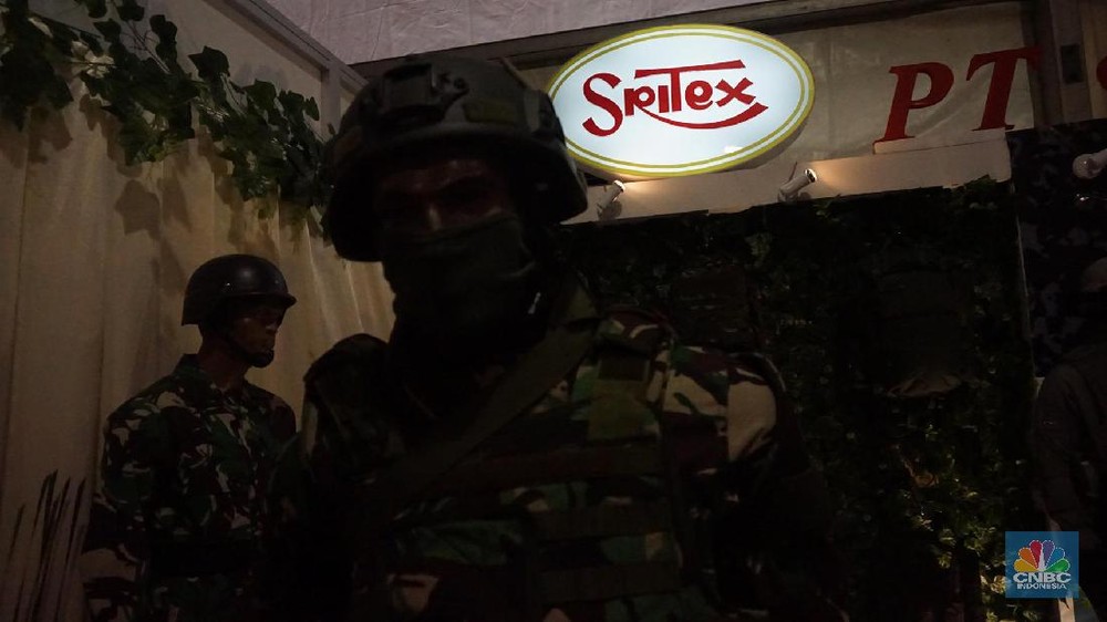 Pailitnya Sritex: Konglomerat India di Baliknya!
