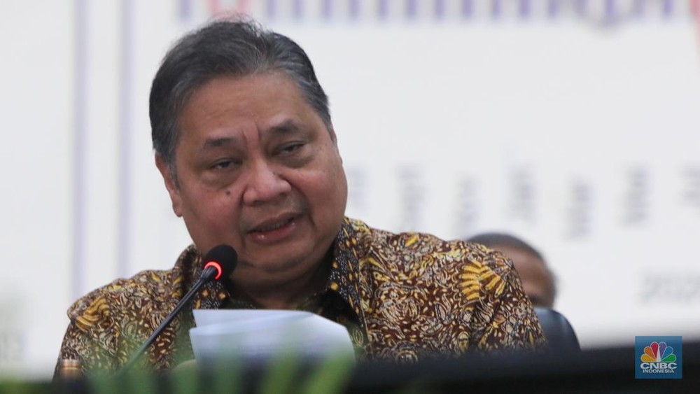 Rupiah Melemah, Kok Bisa? Menko Airlangga Ungkap Fakta Mengejutkan!