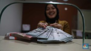 Rupiah Jeblok! Dolar Tembus Rp 16.000