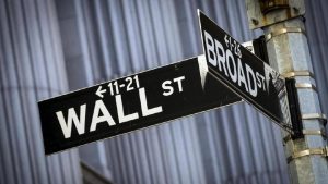 Wall Street Meroket! Rahasia di Balik Kenaikannya?