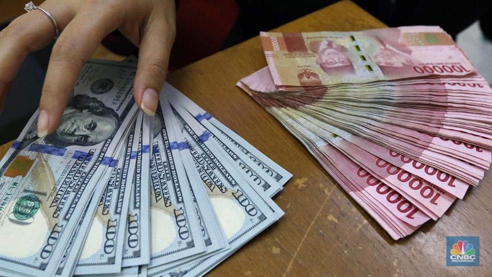 Rupiah Ambruk! Dolar Tembus Rp 16.255