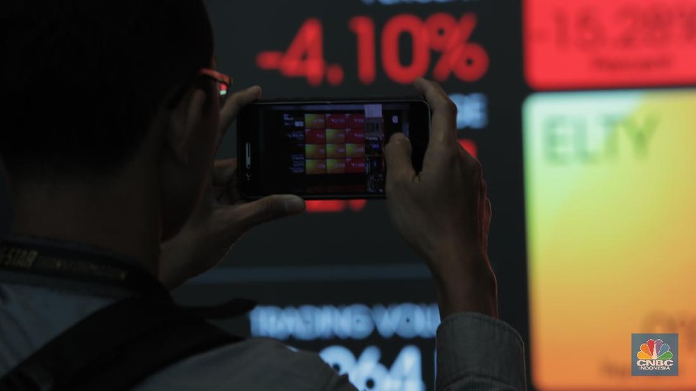 Saham Surge (WIFI) Dua Kali Dibekukan! Ada Apa?