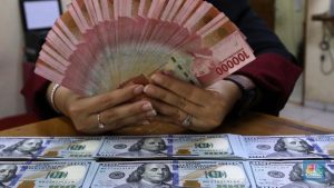 Rupiah Ambruk! Dolar Tembus Rp 16.355