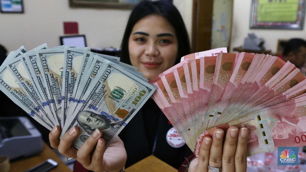 Rupiah Naik Drastis! Dolar AS Ambles!