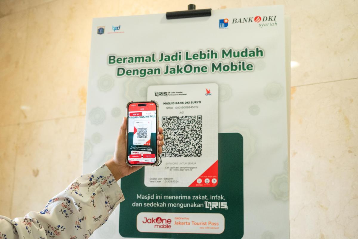 Donasi Mudah, Kilat! JakOne Mobile Bikin Sedekah Makin Canggih!