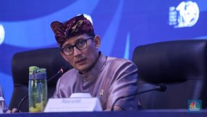 IHSG Anjlok? Sandiaga Uno: Ini Peluang Emas!