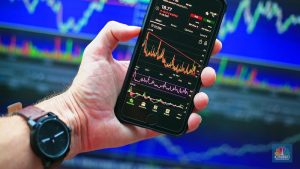 Bos Chandra Asri Borong Saham! Rahasia di Baliknya?