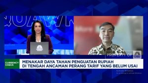 Rupiah Jeblok! Perang Tarif Bikin Deg-degan, Kapan BI Turunkan Suku Bunga?