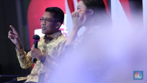 QRIS vs Visa-Mastercard: DPR Bantah Ada Hubungannya!