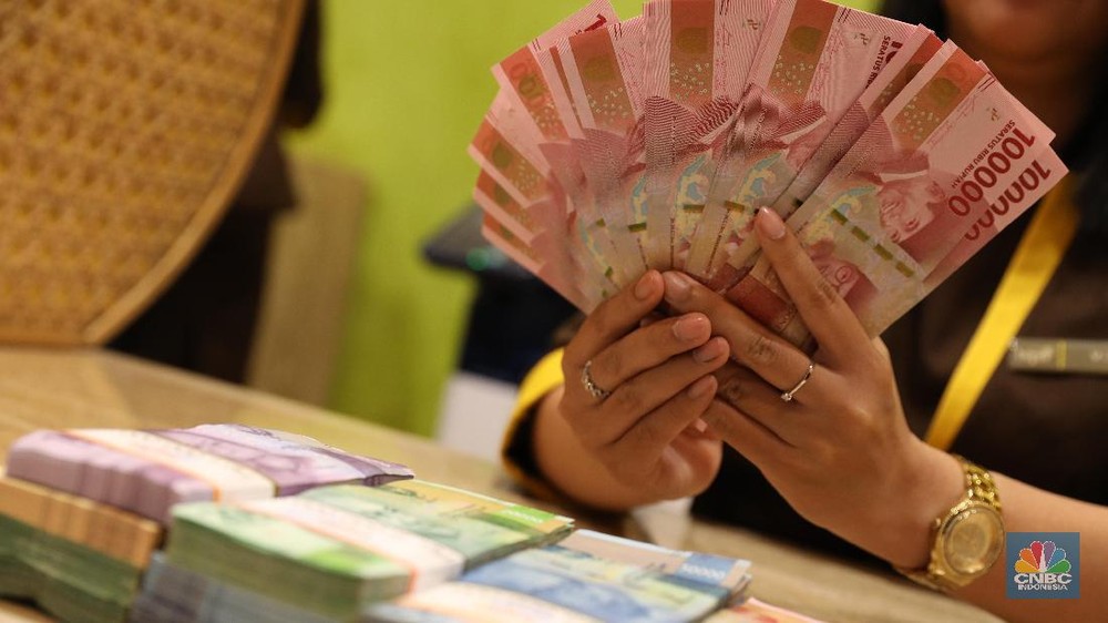 Misteri Tuyul & Bank: Benarkah Makhluk Halus Ini Takut Brankas? 1 Misteri Tuyul & Bank: Benarkah Makhluk Halus Ini Takut Brankas?