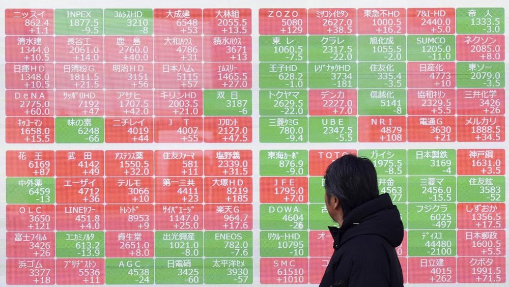 Bayang-Bayang Tarif Trump: Bursa Asia Tergelincir!