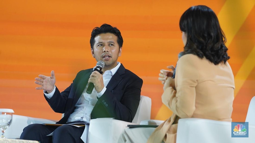 Gelar Tinggi Tak Jamin Kaya! Emil Dardak Ungkap Rahasia Sukses