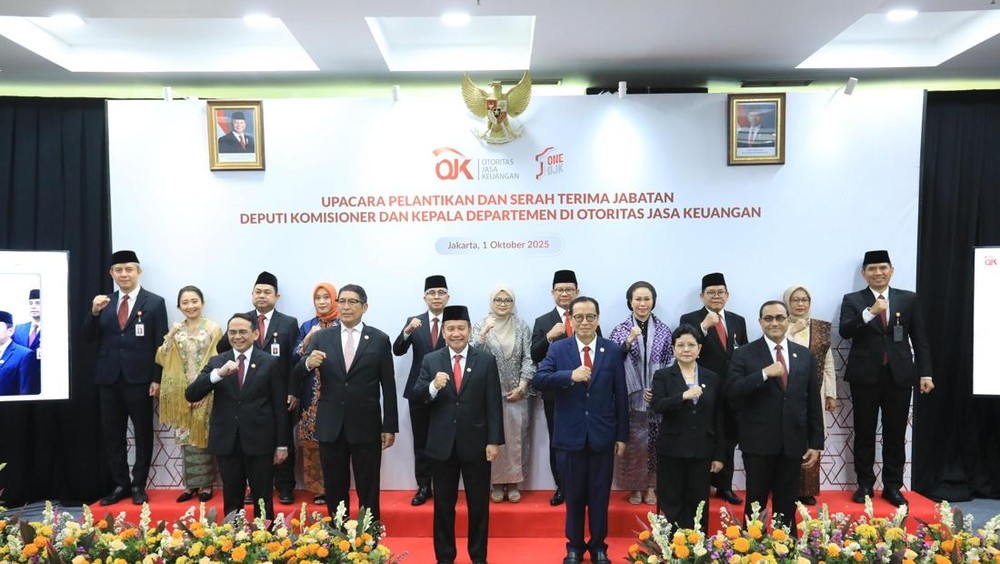 OJK Rombak Kabinet! 6 Pejabat Tinggi Resmi Dilantik