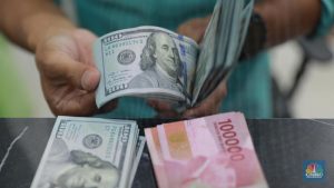 Rupiah Terkapar! Dolar AS Sentuh Level Rp16.635