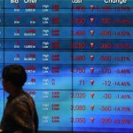 IHSG Terbang Tinggi! Sentuh Level 8.200, Investor Sumringah