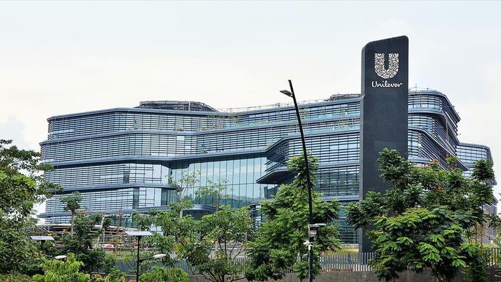 UNVR Terbang Tinggi! Laba Melesat, Investor Berburu Saham Biru