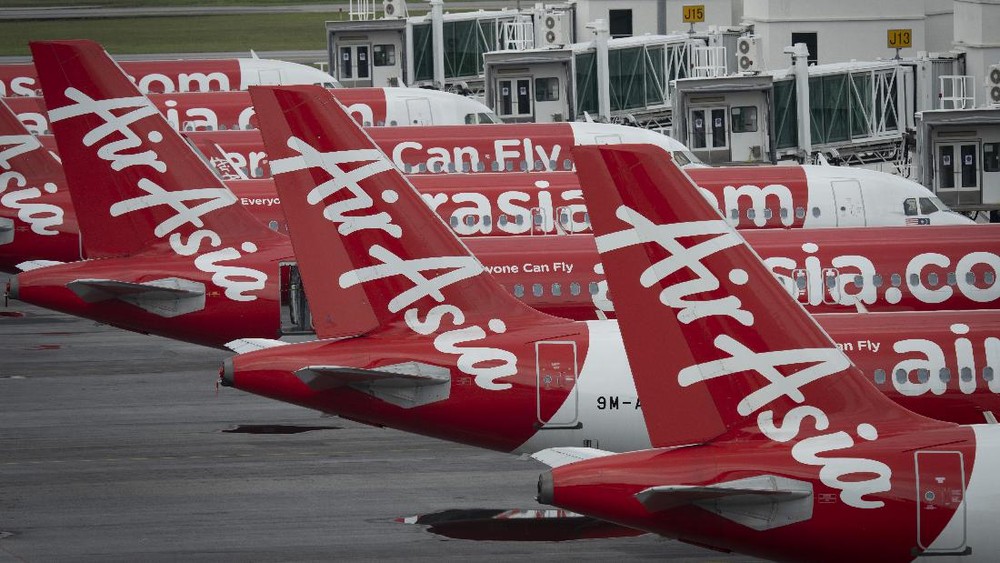 AirAsia Merugi Dalam, Modal Terbang? Rugi Rp 985 M!