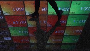 IHSG Terkoreksi! Saham Prajogo-Hapsoro Jadi Pelarian Investor?