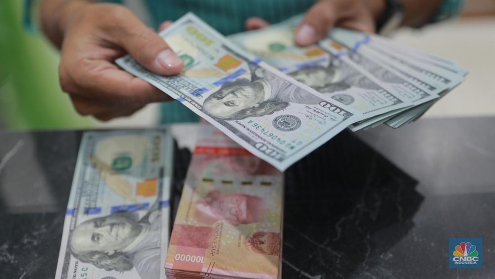 Rupiah Beri Kejutan! Dolar AS Bertekuk Lutut di Akhir Pekan