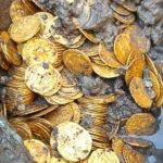 Gara-Gara Becek, Guru SD Madura Temukan Koin VOC Miliaran!