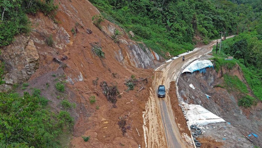 Prabowo Perintahkan Audit Toba Pulp: Izin INRU Terancam Dicabut?