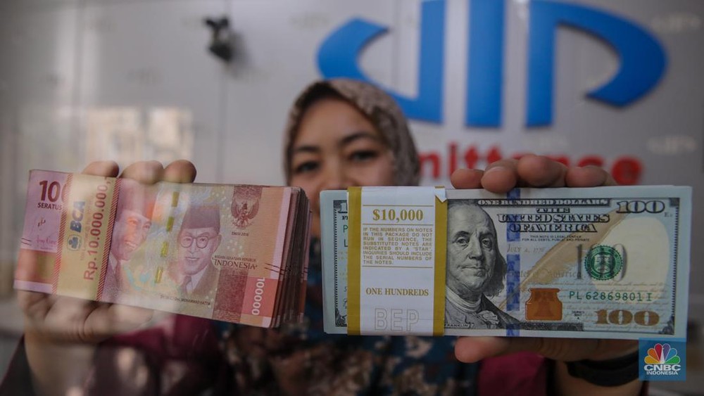 Alarm Dolar! Rupiah Terendah 8 Bulan, BI Tetap Optimis