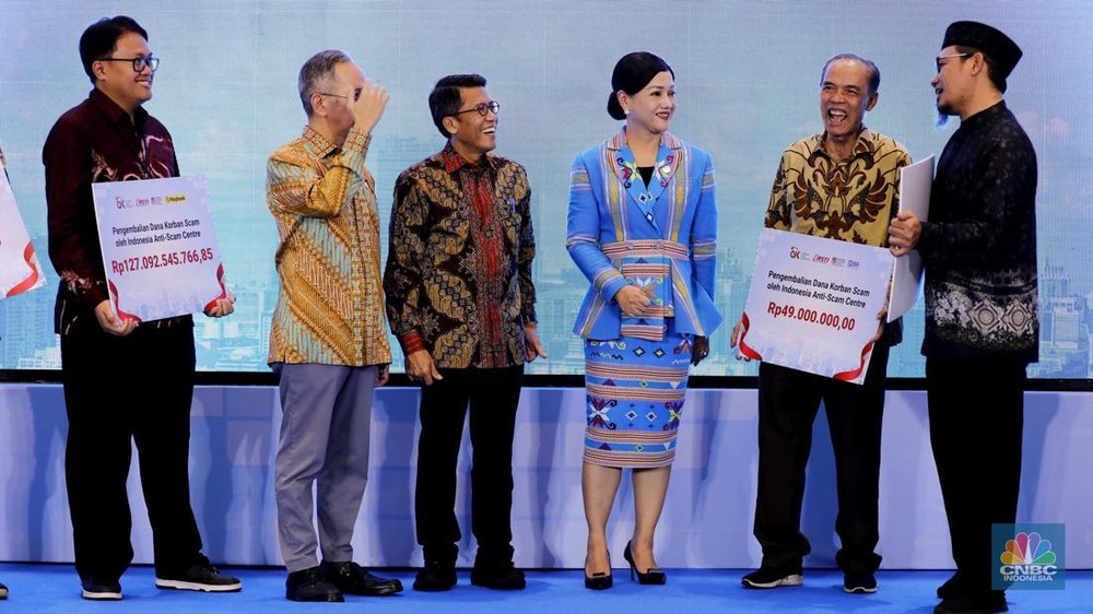 Investasi Bodong Rawan, OJK Tak Tanggung Risiko "Finfluencer"!