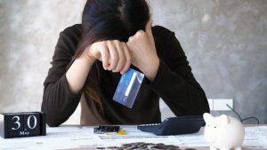 Miliarder Saham Bongkar 'Kutukan' Finansial Penghambat Kekayaan!