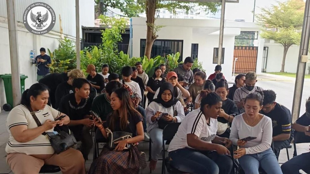 Dana Warga RI Rp 9,1 T Lenyap, OJK Ungkap Modus & Tantangan!