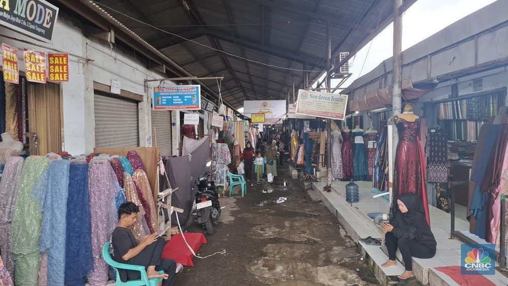 Rp100 Triliun BUMN Tekstil: Uang Rakyat Terbuang Sia-sia? DPR Murka!