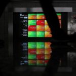 Dari Ponsel ke Pakan Ternak: Strategi Gila Emiten TRIO Hadapi Badai Utang!