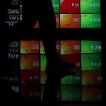 IHSG Terjun 1%: Badai Global Hantam Saham Prajogo Pangestu!