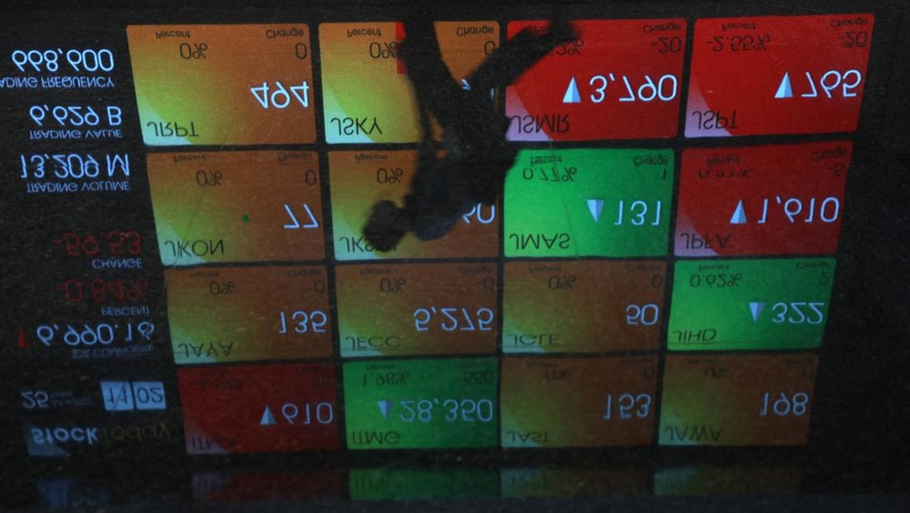 IHSG Terjun Bebas Dihantam Konflik! Asing Justru Pesta Borong Saham Ini