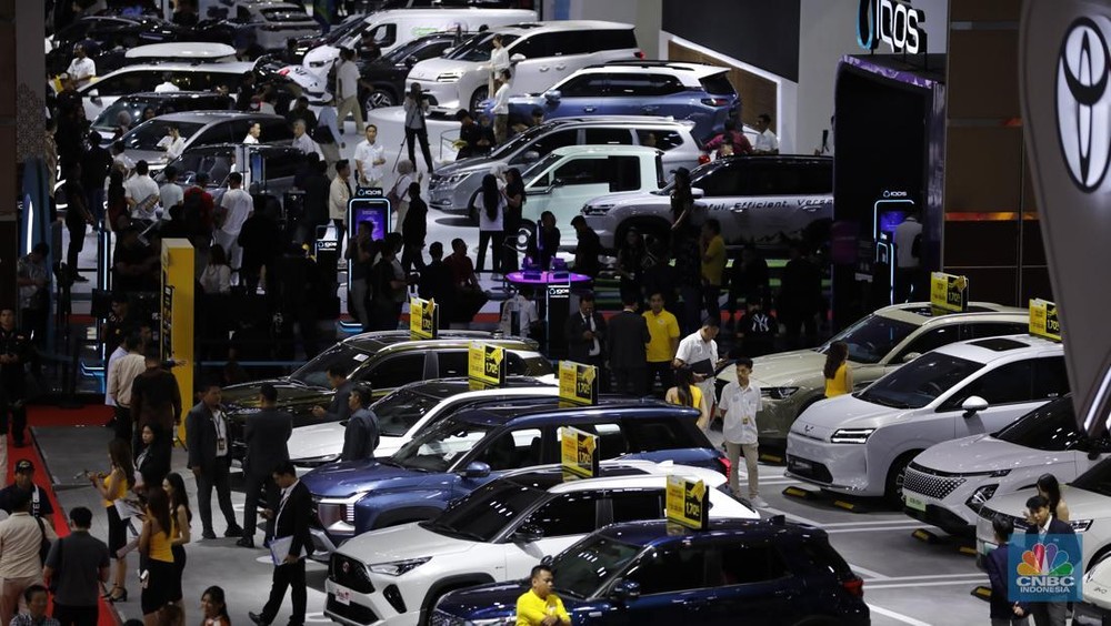 Terkuak! Ancaman Kenaikan Harga Mobil di RI, Daya Beli Kritis?