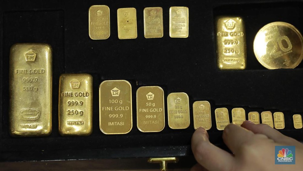 Emas Anjlok Parah, Lalu Bangkit: Keputusan Trump Bikin Investor Melongo!