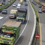 Mengejutkan! Raja Terkaya RI Jadi Sopir Truk, Pedagang Pasar Ambruk!