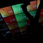 Badai Geopolitik Hantam Bursa: IHSG Anjlok, Minyak Meroket!