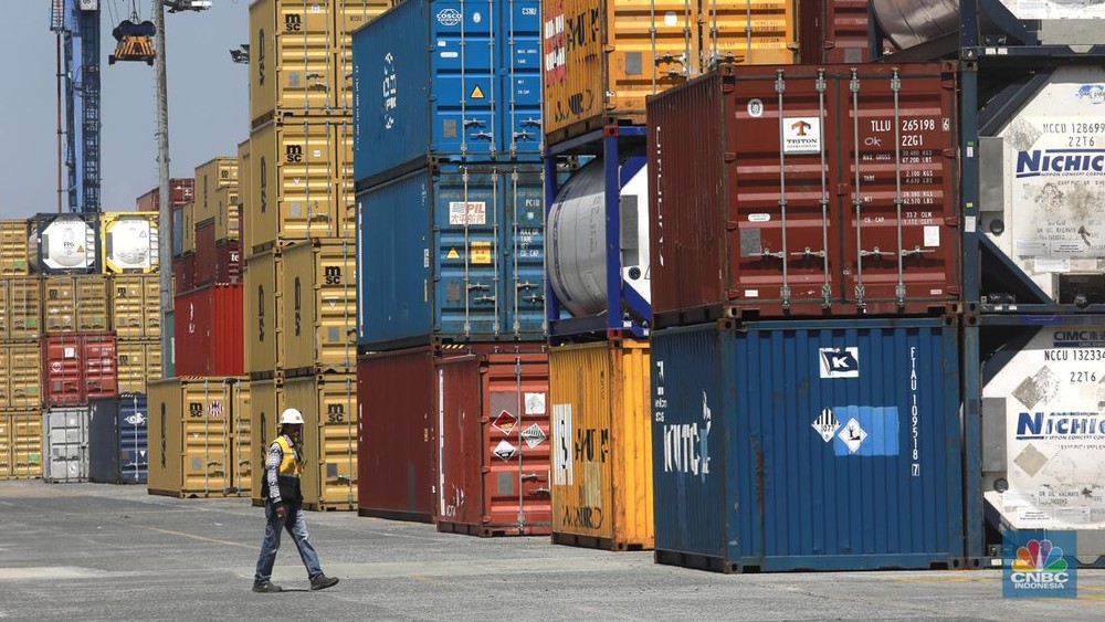 Gawat! Rupiah Tembus Rp17.000, Biaya Impor Meroket 20%