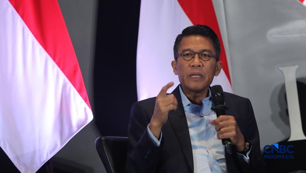 Rupiah Tertekan, DPR Bongkar Niat Asli Prabowo Soal 'Desa Tak Pakai Dolar'