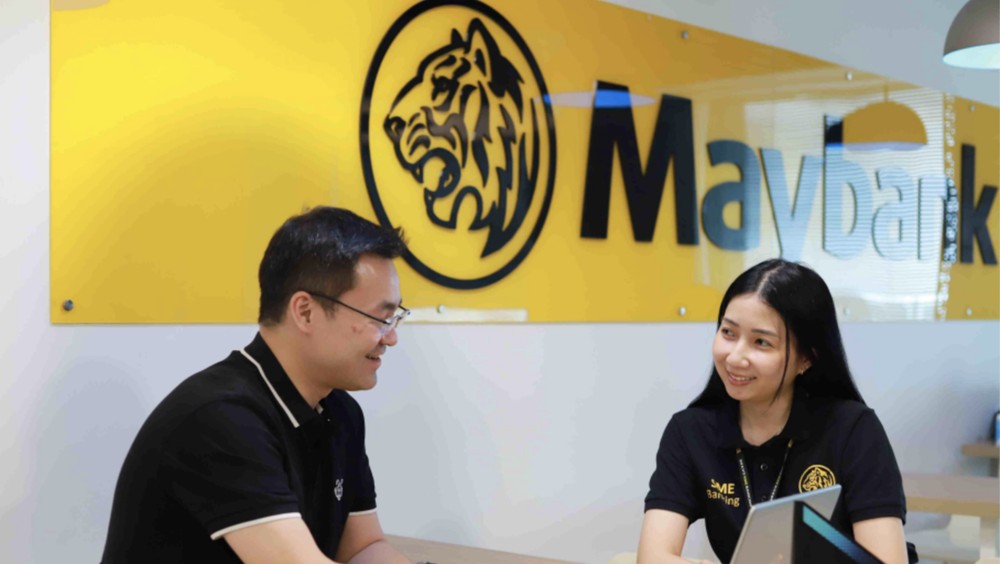 Maybank Indonesia Ungkap Rahasia Laba Rp397 M di Tengah Badai Geopolitik!