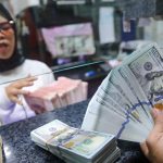 BI Jegal Pemburu Dolar! Batas Beli Tanpa Dokumen Dipangkas Lagi