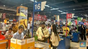 Ekonomi RI Kokoh Konsumsi Rakyat Penyelamat