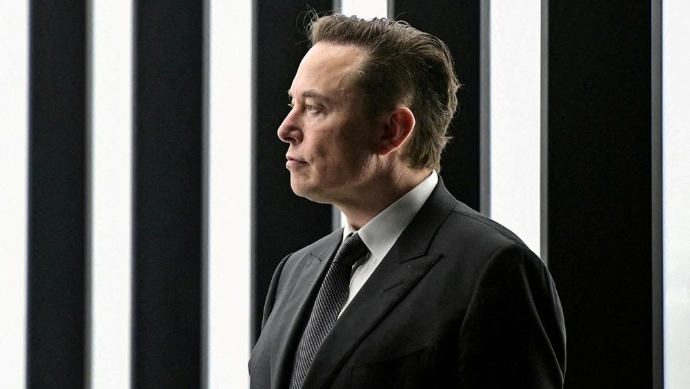 Gurita Bisnis Elon Musk di Ujung Tanduk