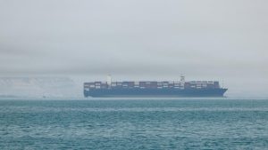 Gawat Minyak Dunia Meroket 10 Persen Hormuz Membara