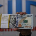 Ekonom Bongkar Biang Kerok Rupiah Loyo
