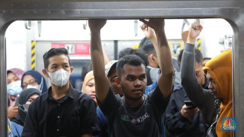 Gen Z Pensiun 2050 Jangan Sampai Jadi Sandwich 1 Gen Z Pensiun 2050 Jangan Sampai Jadi Sandwich