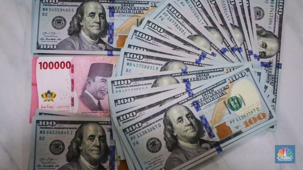 Rupiah Loyo Dolar AS Bangkit Lagi