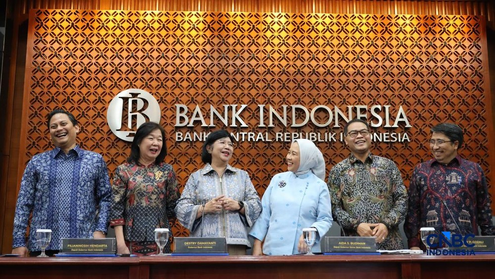 BI Ambil Keputusan Berani di Rapat Perdana Destry 1 BI Ambil Keputusan Berani di Rapat Perdana Destry