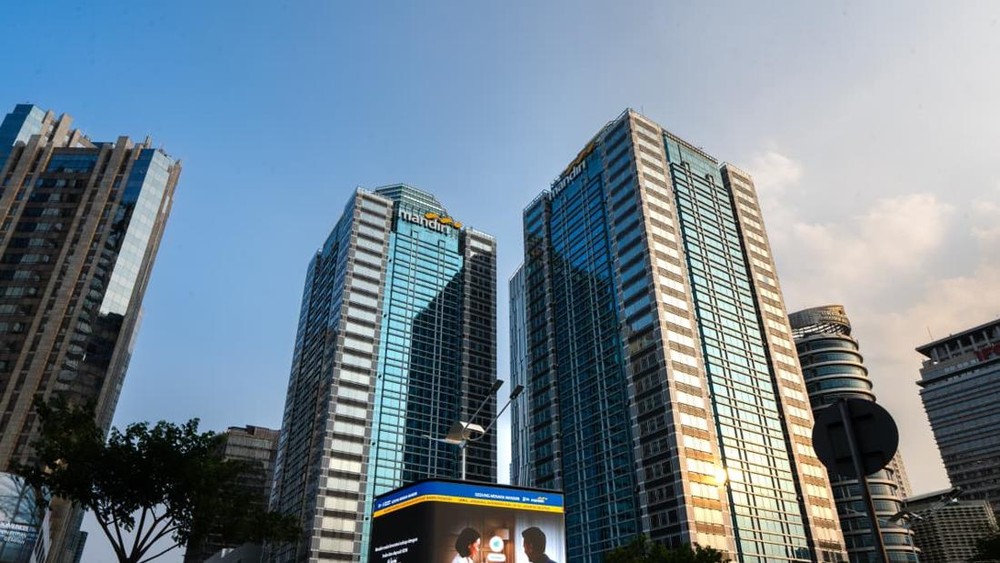 Kado Manis HUT Bank Mandiri Bagi Investor